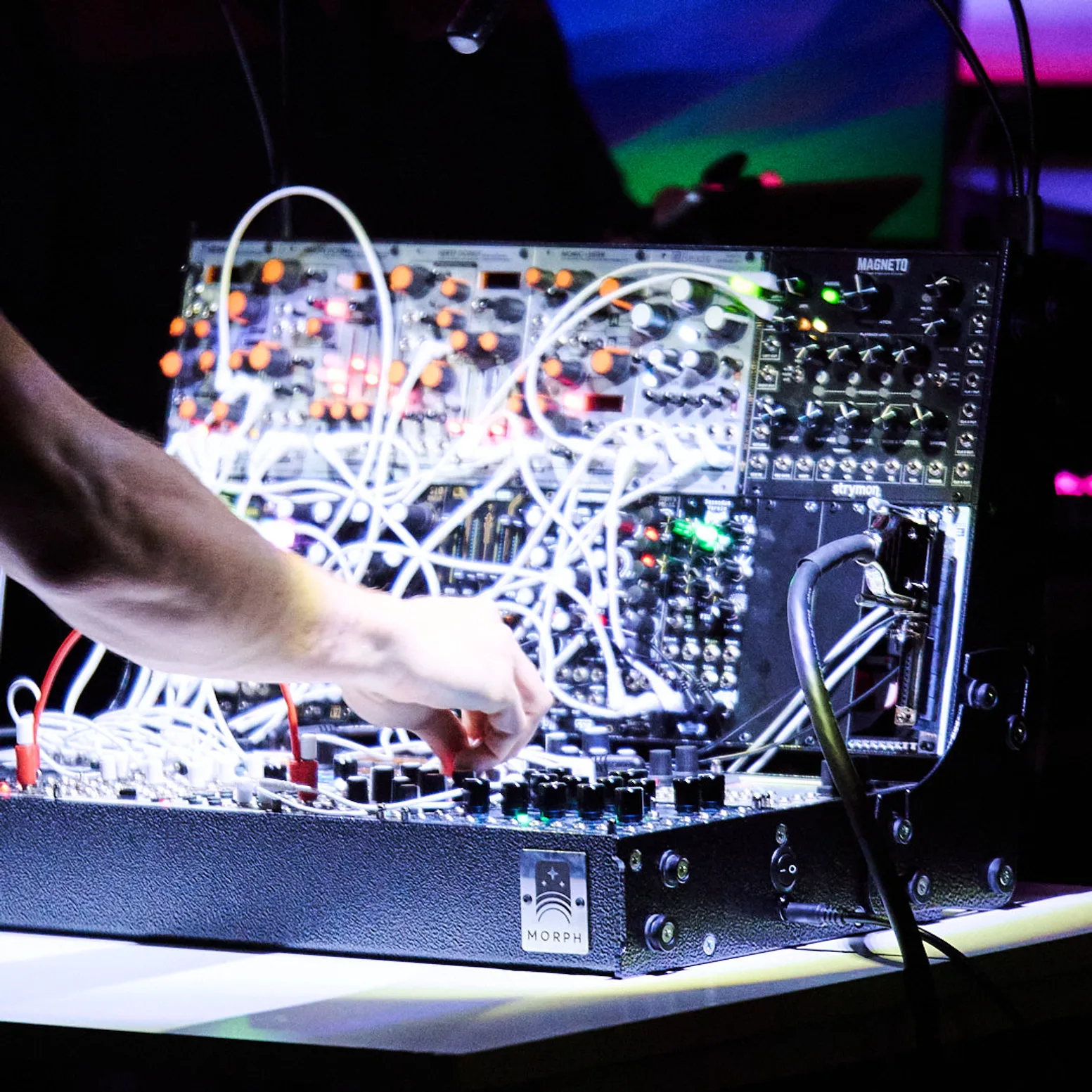 Yalu playing Moprh synthesizer at Sottoscala9